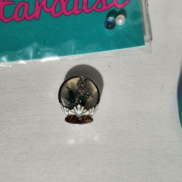 NEW Origami Owl Limited Edition Iridescent Rainbow Mermaid Locket Set VHTF - Picture 5 of 7